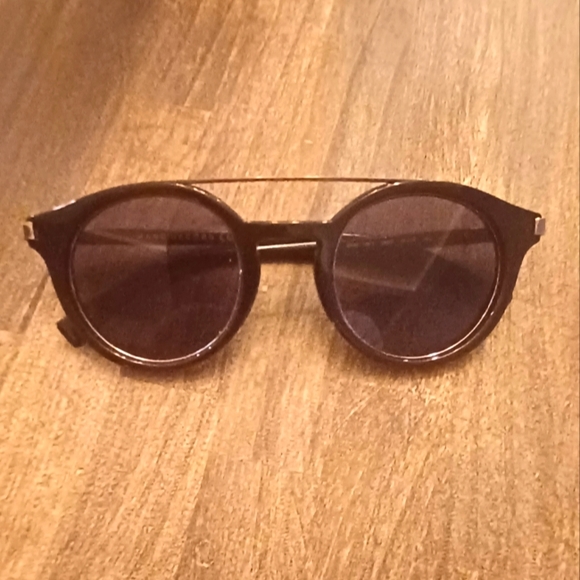 Marc Jacobs Sunglasses with hard case - Picture 1 of 7